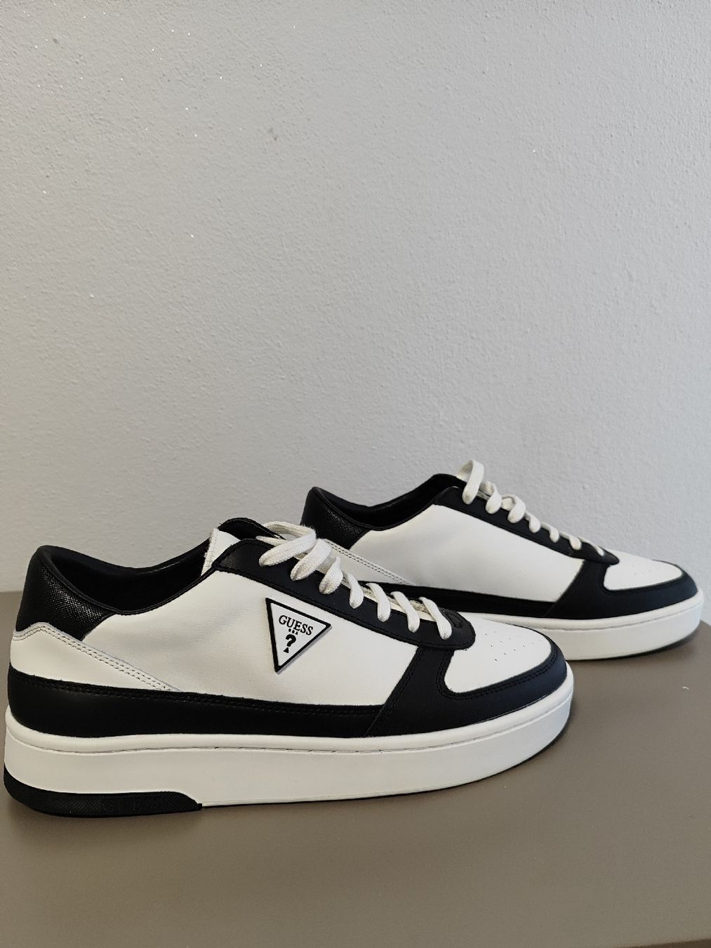 Guess Scarpe da uomo: Guess sneakers for men size 43 – Nuovo e nell'imballaggio originale da Lugano venduto da cri_djb 4