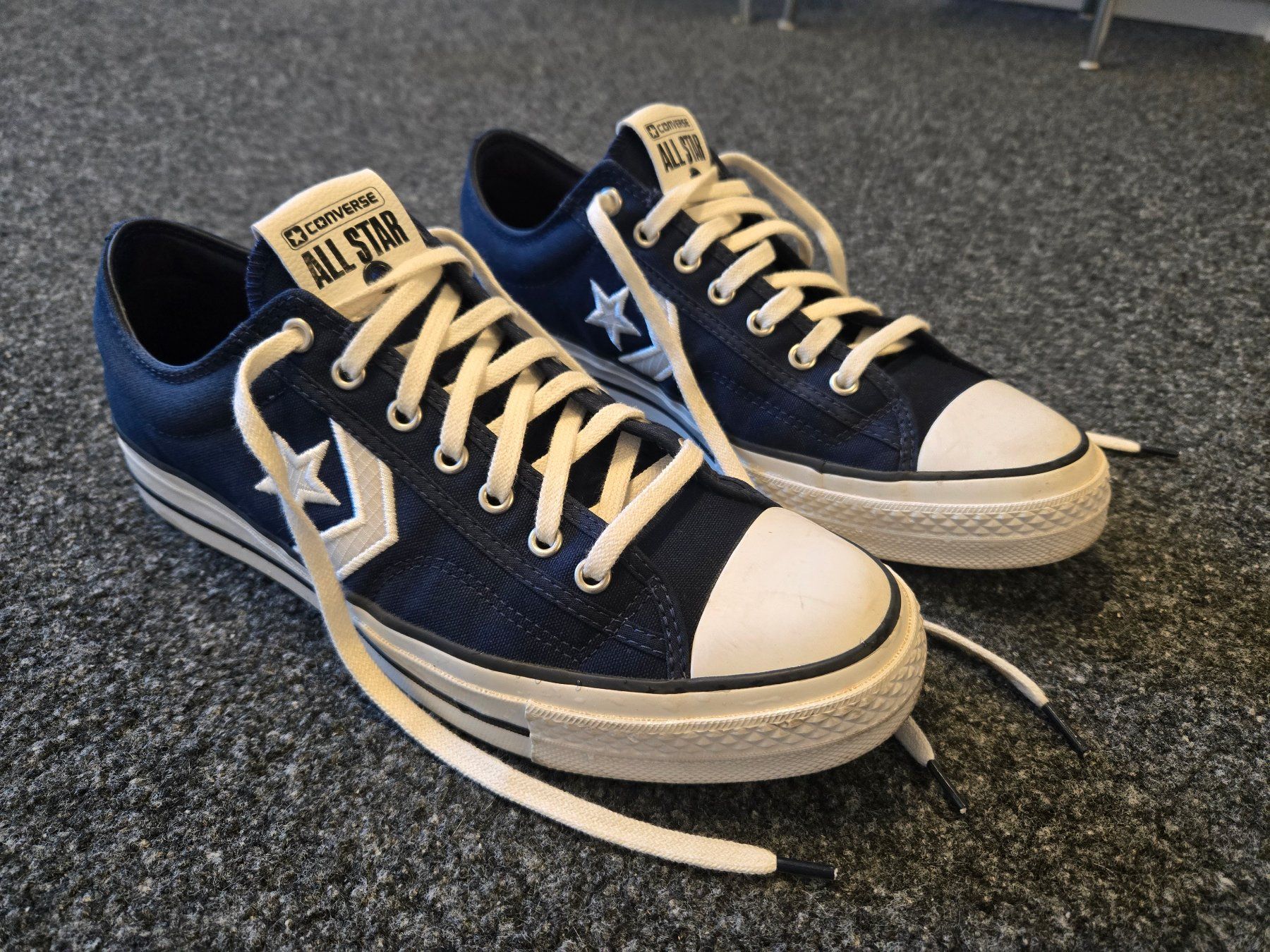 Converse Scarpe da uomo: Converse All Star Schuhe in Grösse 44 – Usato da Wil SG venduto da .Hofer.