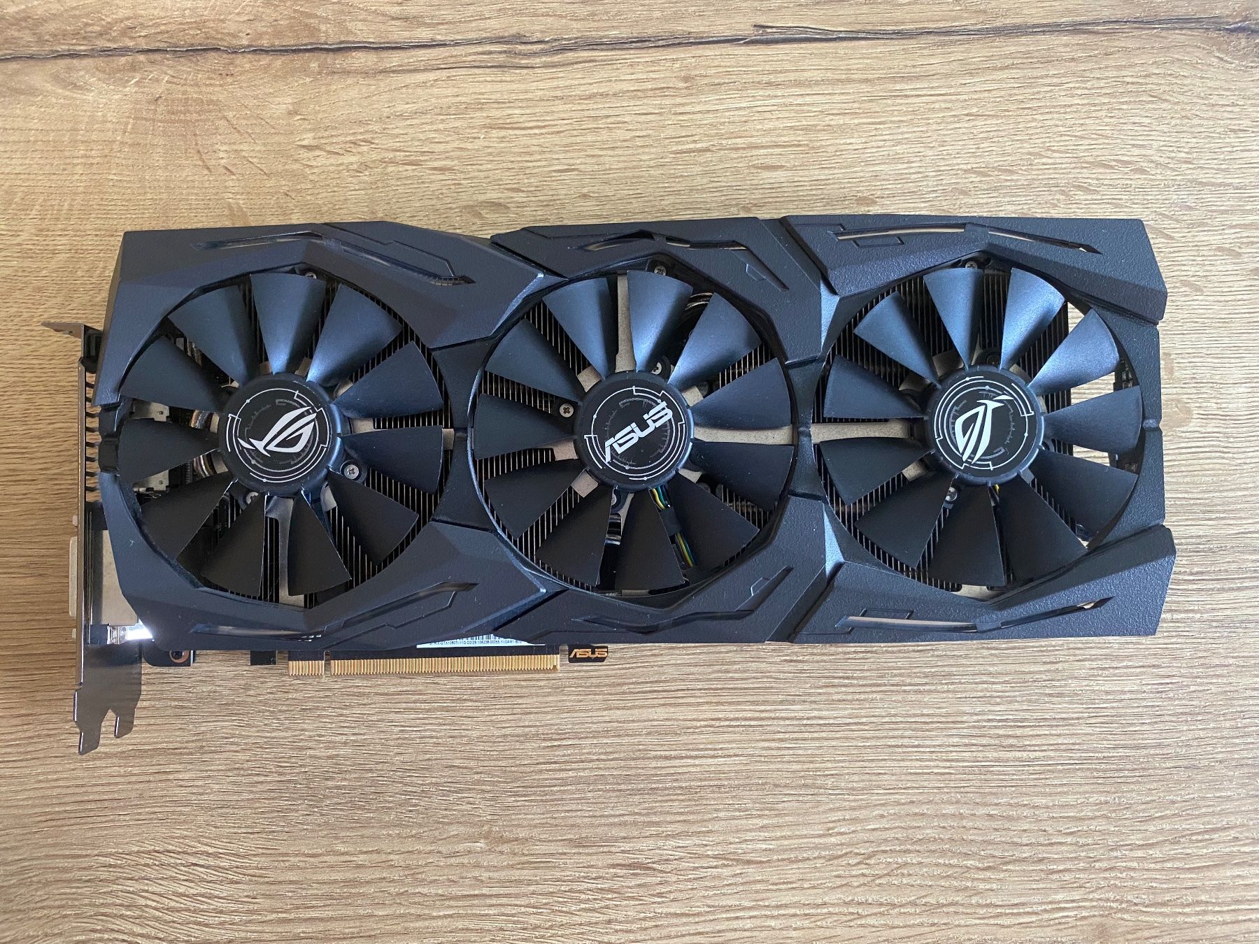 Asus Grafikkarten: Asus ROG STRIX GTX 1080 Ti – Gebraucht aus Sevelen von JanosHanol 1