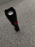Starke LED Taschenlampe für die dunklen Herbstnächte. 🔦