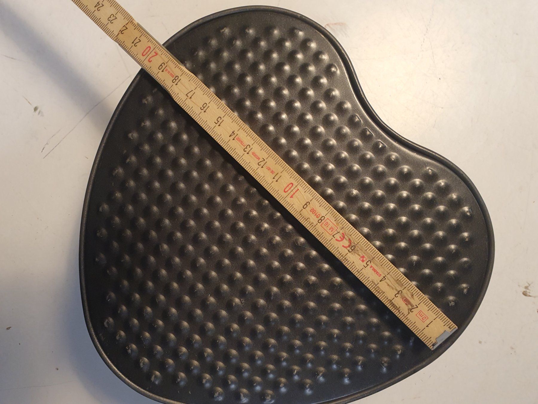 Moules à gâteaux: Backform Herzförmig 20 cm – D'occasion à Zürich par loosebone 3
