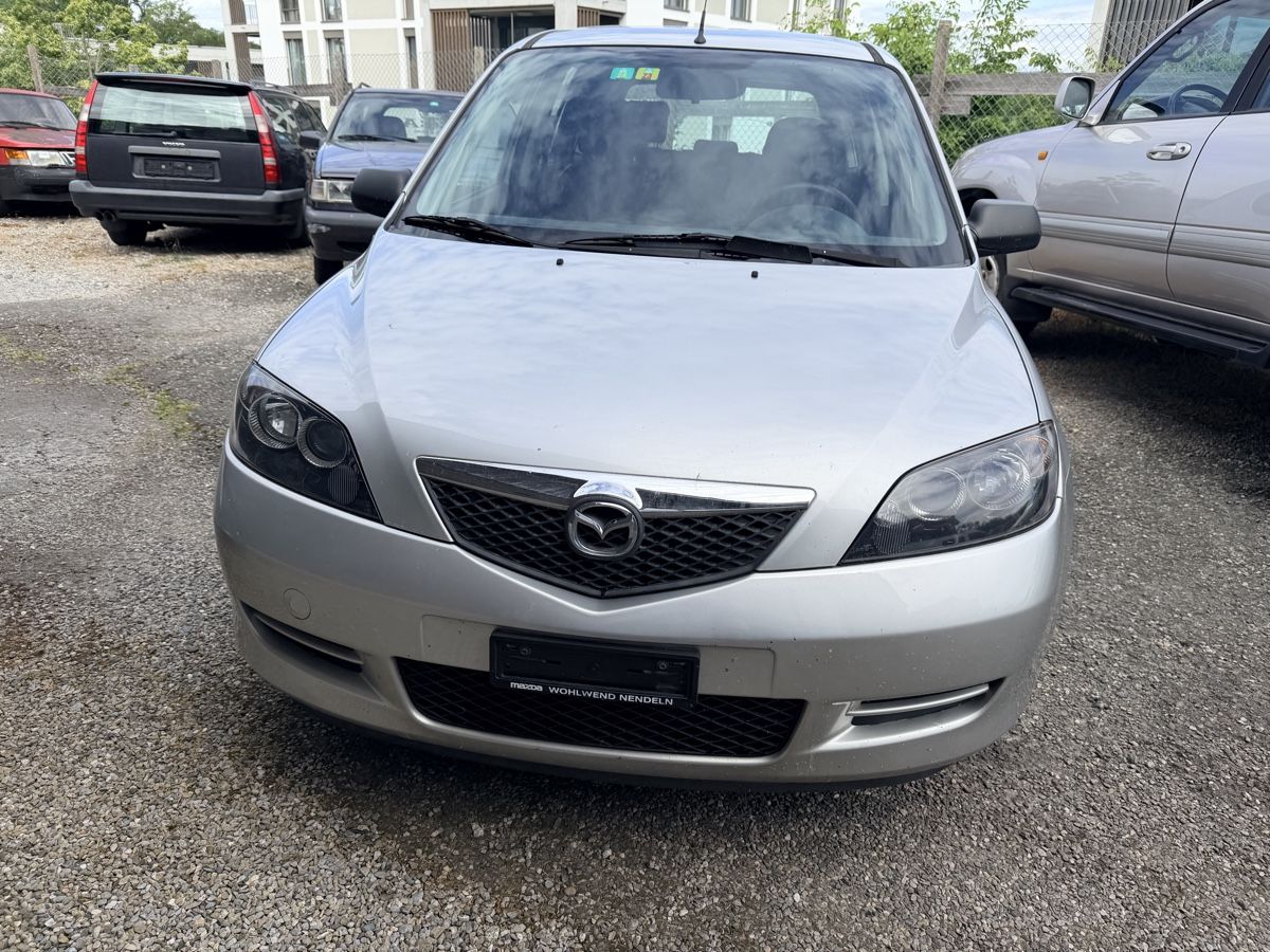 Mazda Automobili: Mazda 2 1.4 Benzin mit klima jg2005 132000km  – Usato da Bern venduto da Kamjan 1