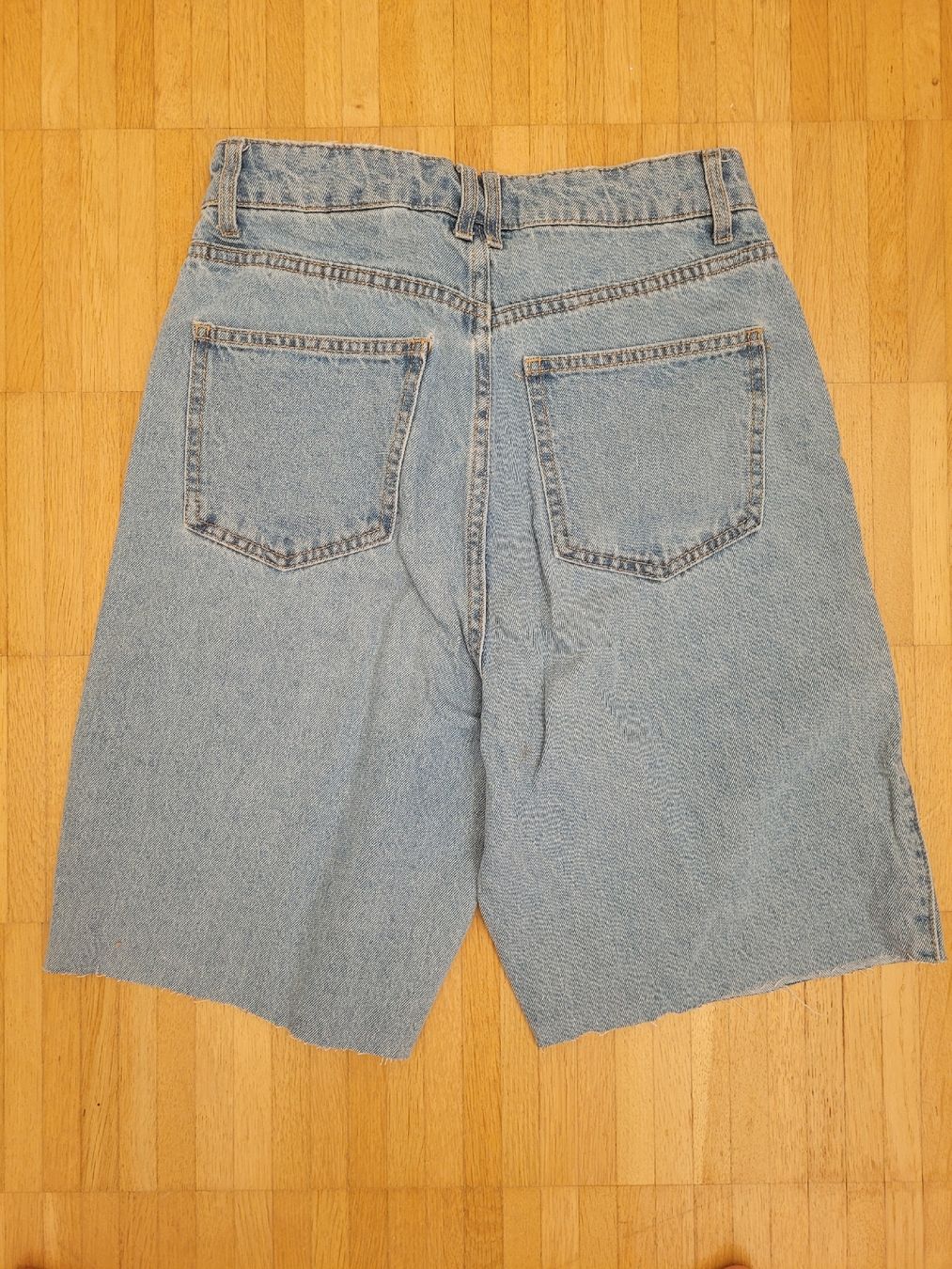 H&M Pantaloni: 76. Shorts en jean H&M taille 36 – Usato da Villars-sur-Glâne venduto da m66_dch5 4
