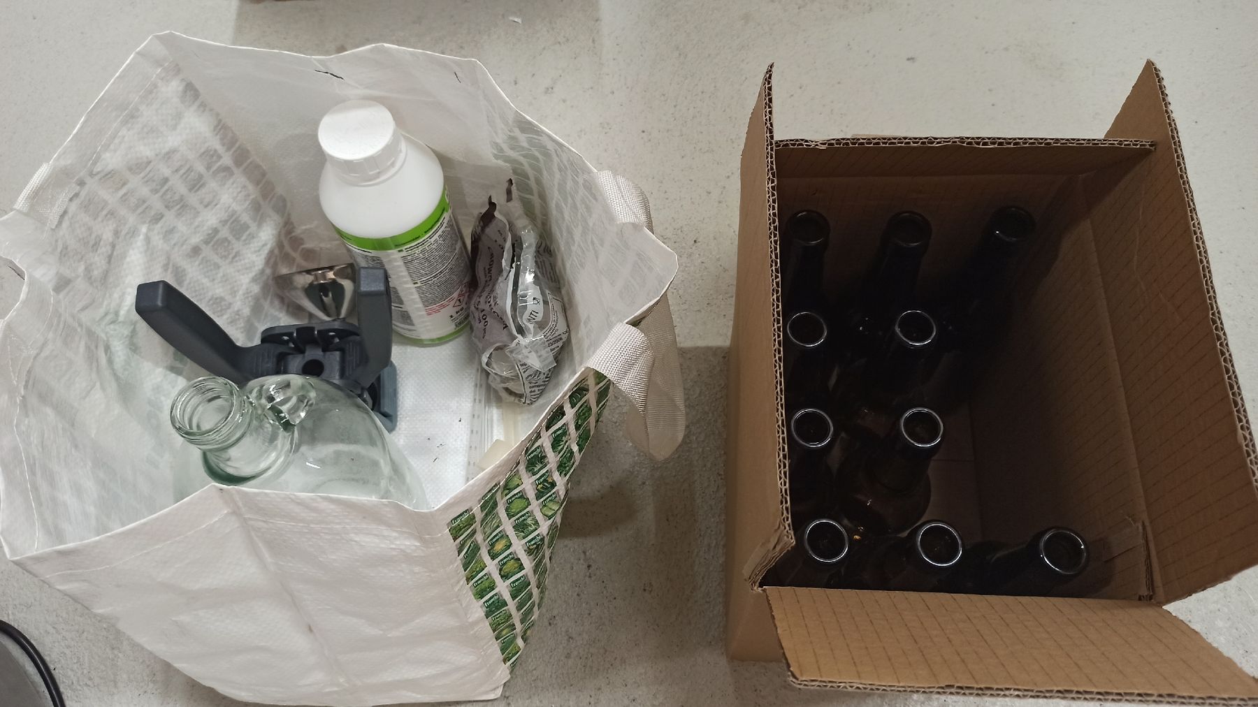Verres, cruches & bouteilles: Bierbrau-Set – D'occasion à Kriens par ann_629v