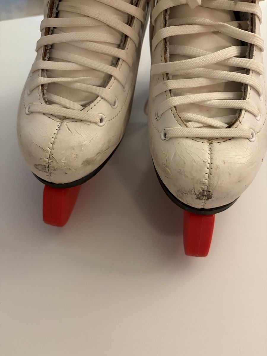 Schlittschuhe: Schlittschuhe Gr39 – Gebraucht aus Luzern von lea_lou 2