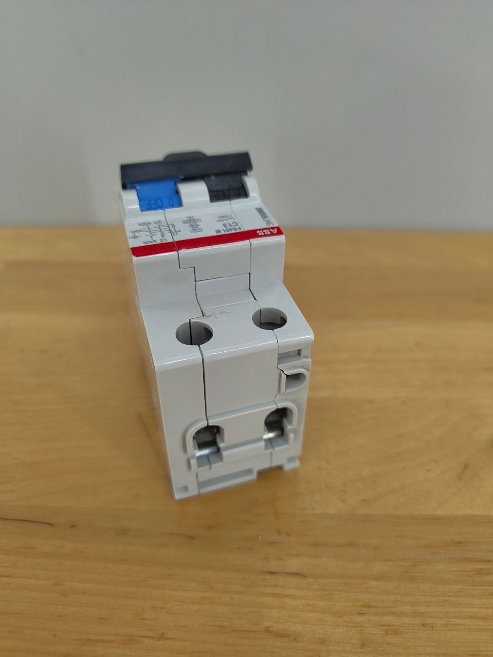 ABB Componenti elettronici: ABB FS451 M C13 FI-LS 2 Pol. 1000/3 30mA – Usato da Emmenbrücke venduto da BlSi 1