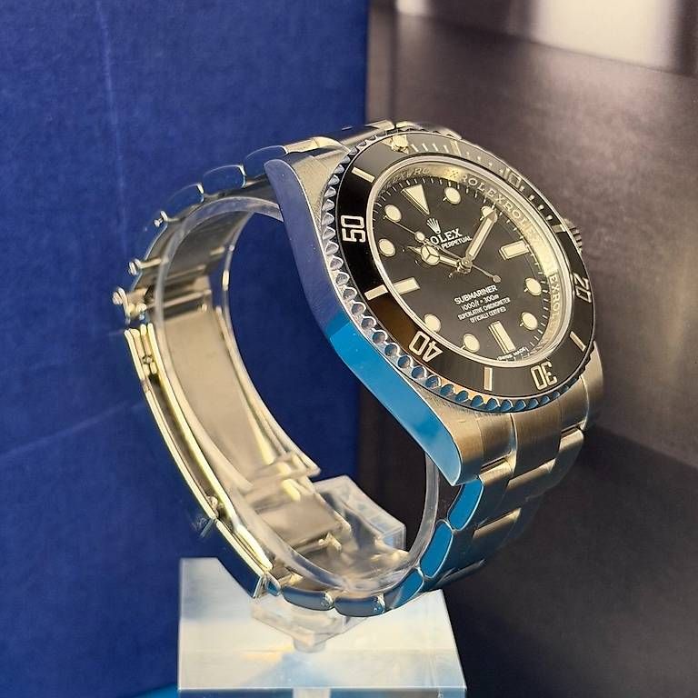 Montres: Rolex Submariner No-Date 114060 – D'occasion à Genève par minty.watches 2