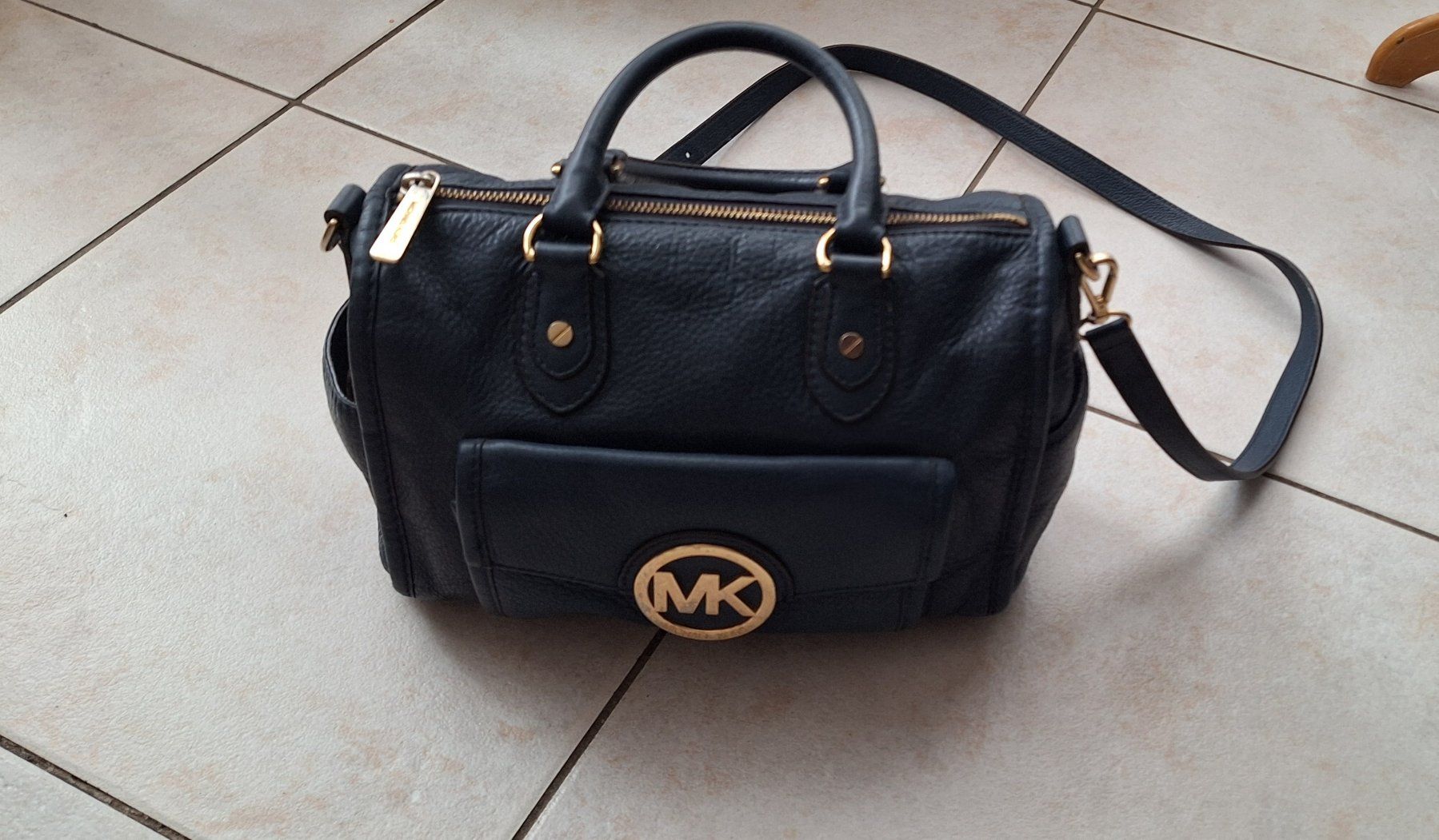 Michael Kors Borse da donna: Sac Michael Kors en cuir – Usato da St-Triphon venduto da Jldr0 3