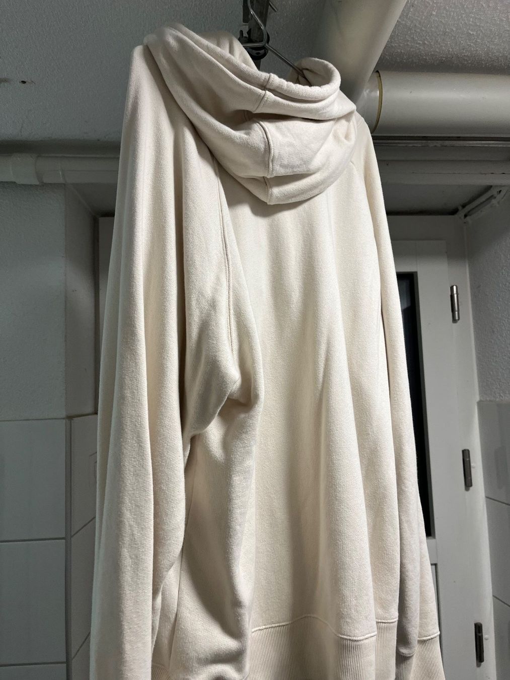 Edwin Pullover & Sweatshirts: Kapuzenpullover Edwin – Neu (gemäss Beschreibung) aus Biel/Bienne von rebl_style 2