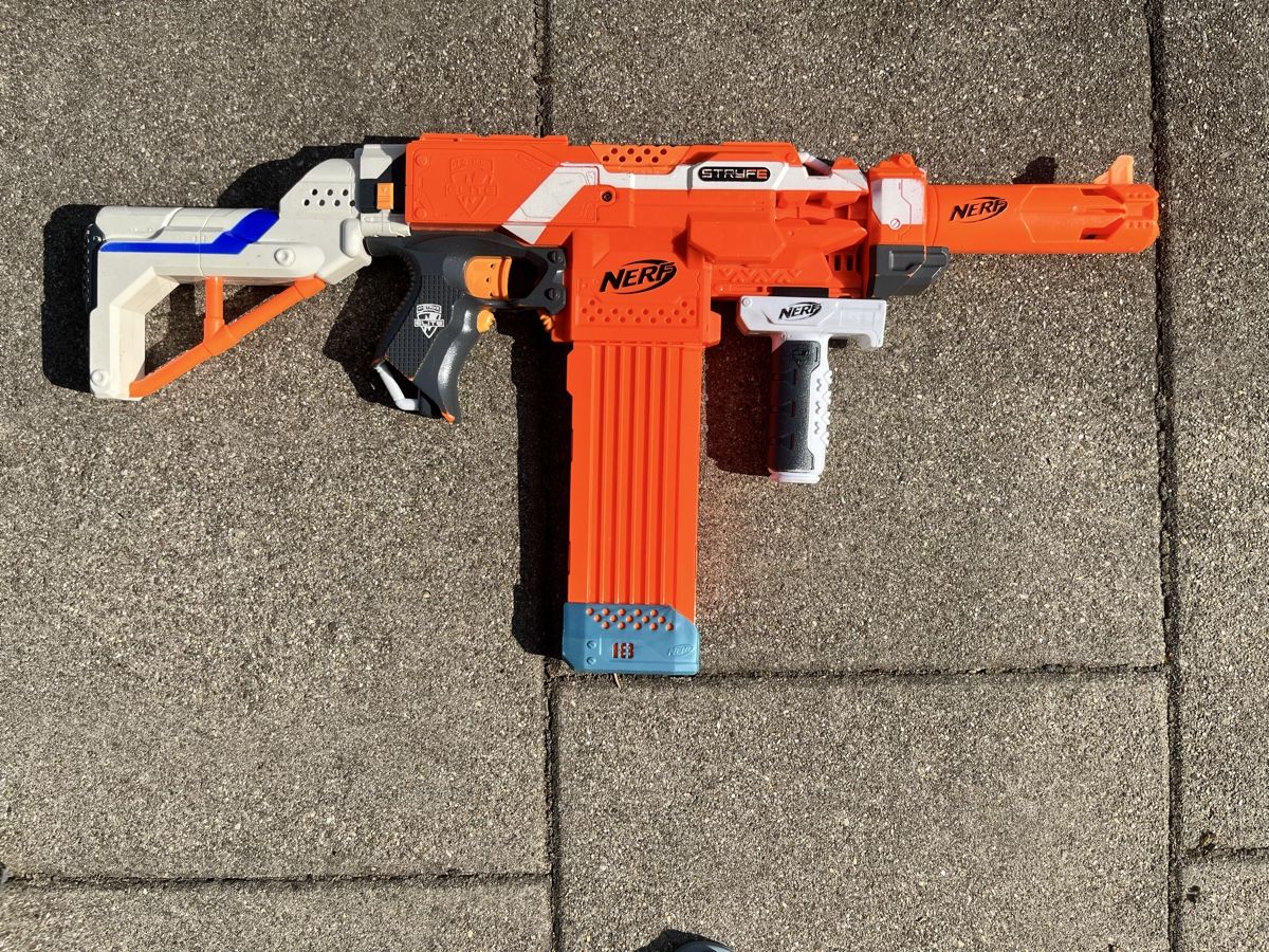 Nerf Giocattoli: Nerf / Nerfs Sammlung – Usato da Wil ZH venduto da Wonderwoman76 1