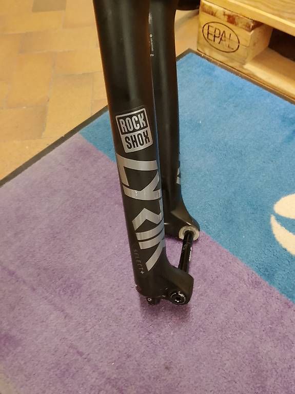 Ersatzteile: Rock Shox Lirik Select + – Gebraucht aus Faido von Manujp 2
