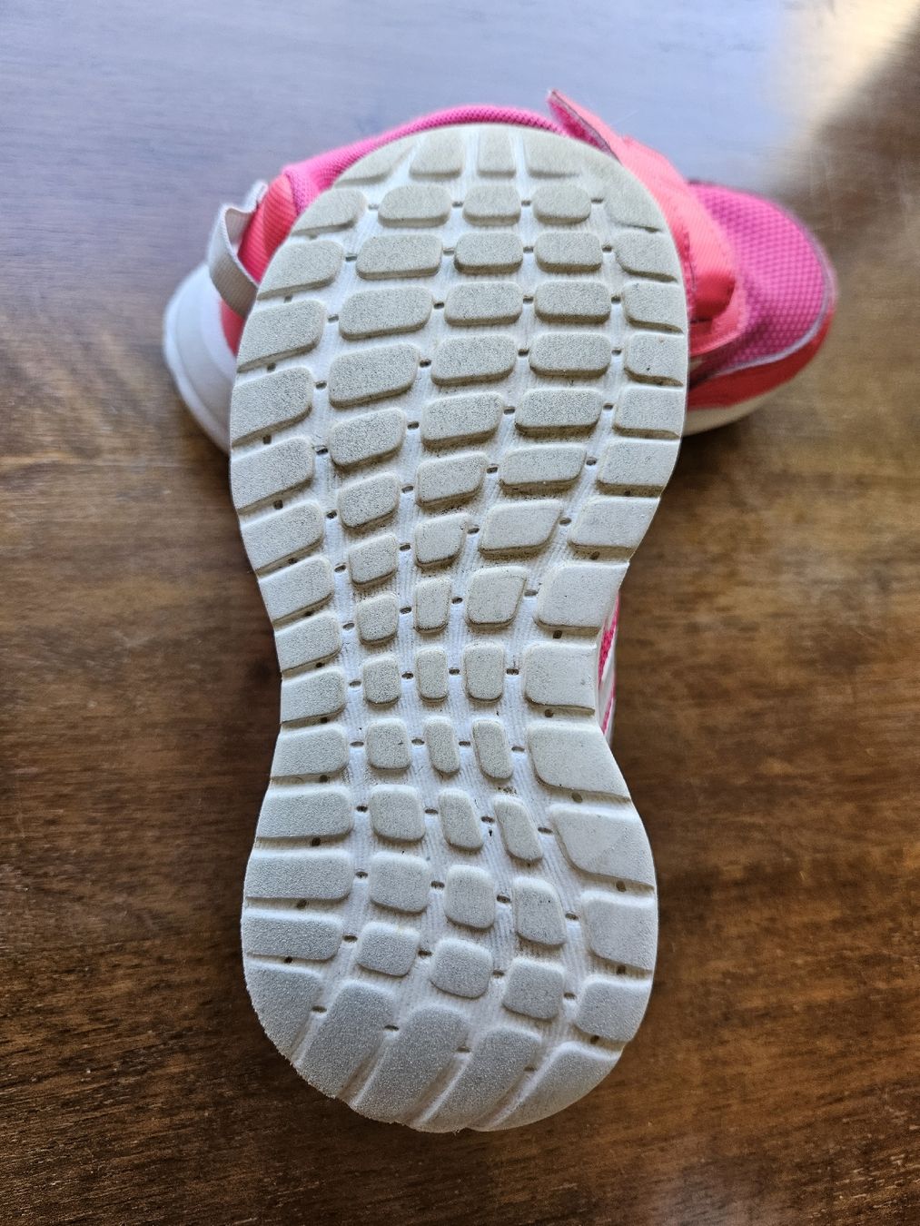 Adidas Chaussures filles: Adidas Gr. 27 – D'occasion à Regensdorf par c_est_la_vivie 1