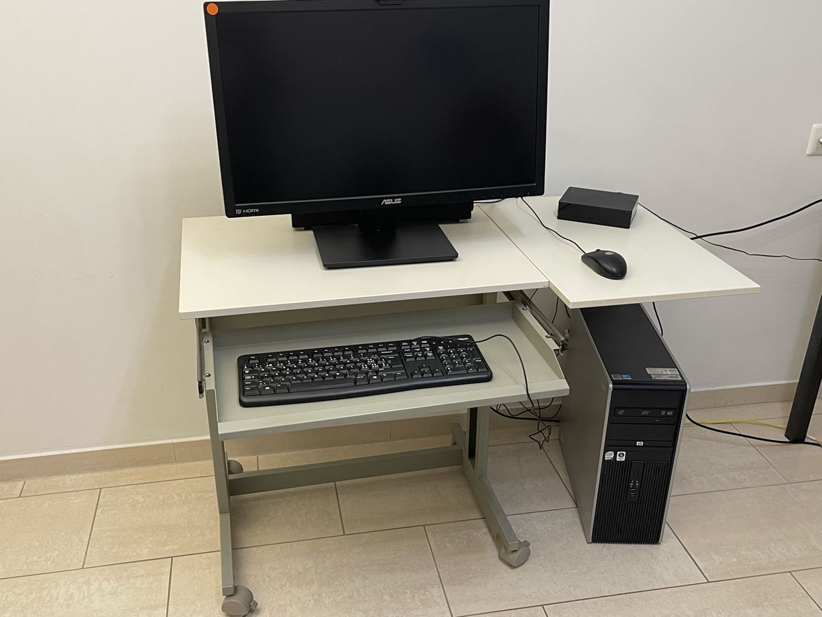 Tische: Computertisch – Gebraucht aus Zürich von Pitschi17