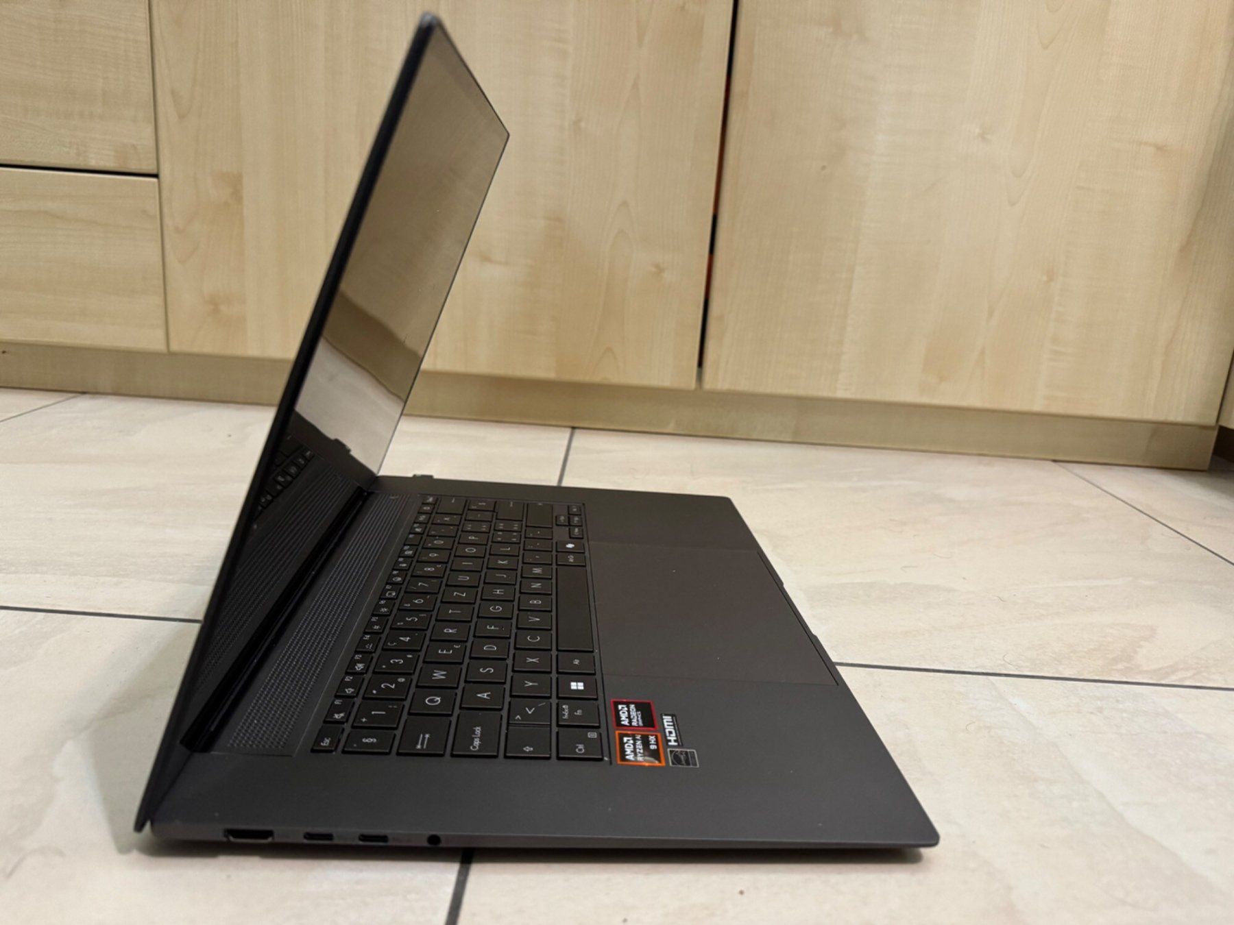 Asus Notebooks: ASUS Zenbook S 16 - UM5606W – Gebraucht aus Dielsdorf von SeNic 3