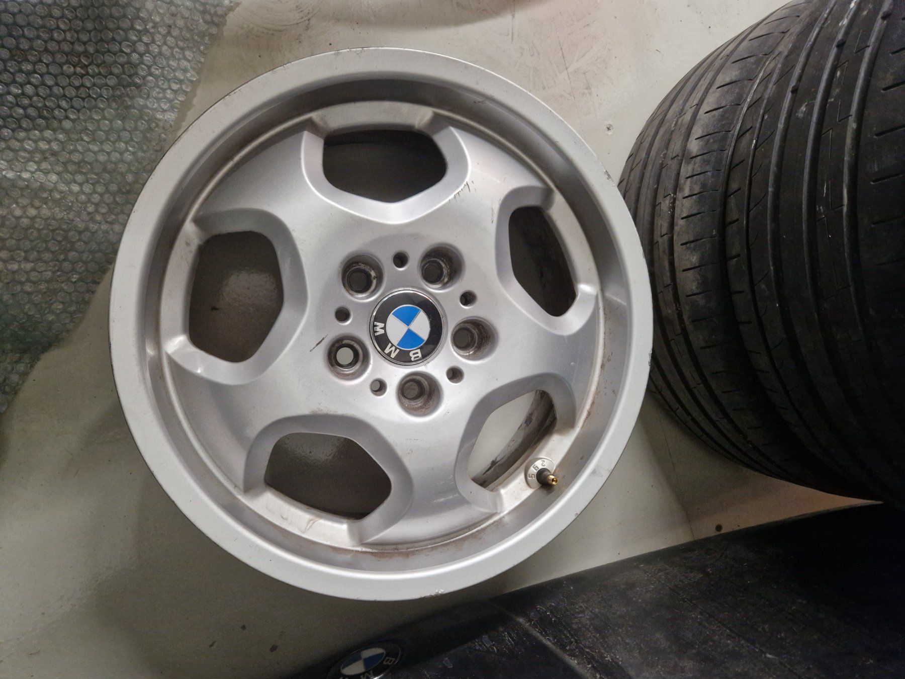 BMW Cerchioni: BMW E36 Felgen Styling 23 – Usato da Villigen venduto da Moeff-Toeffli 6