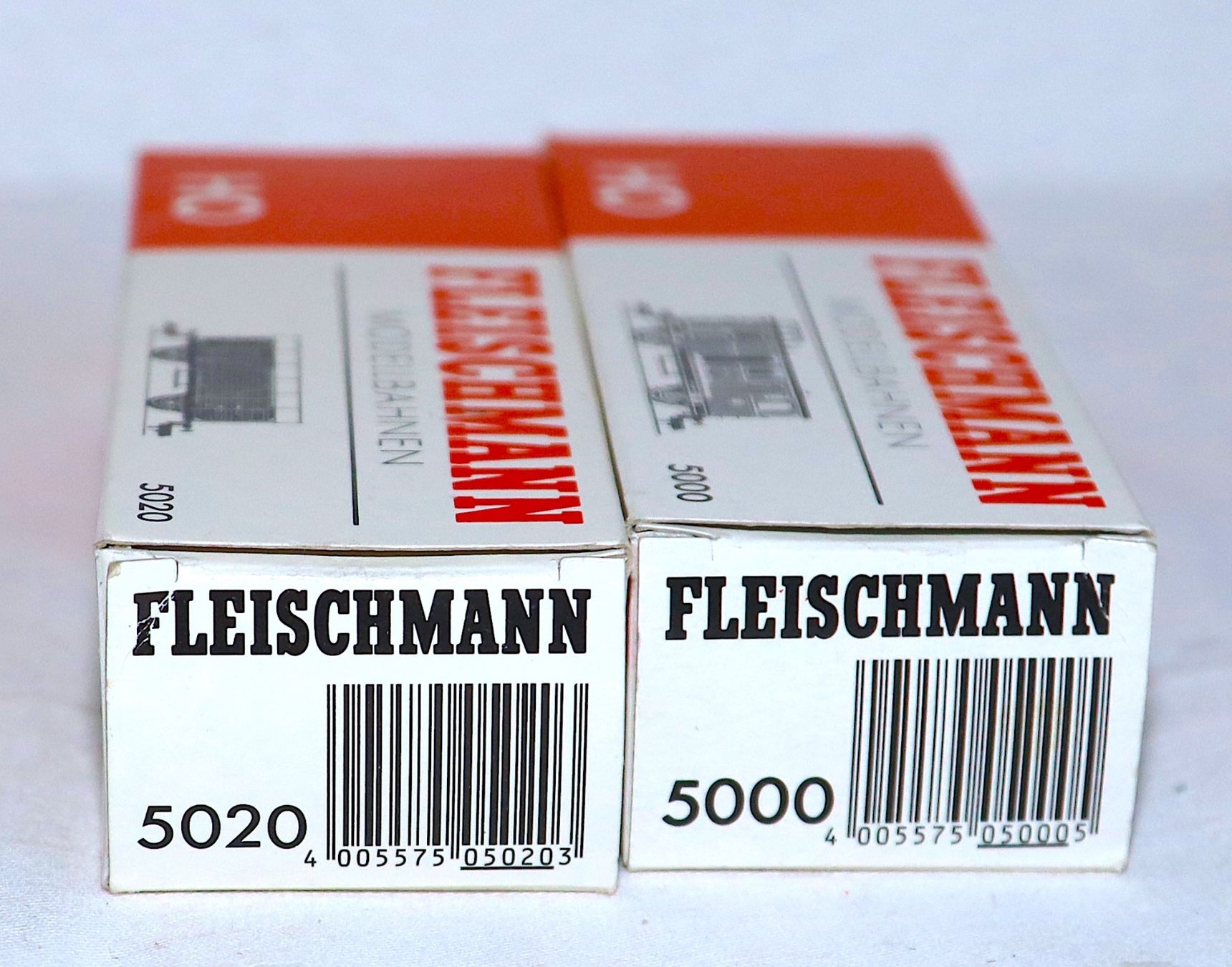 Märklin Modellini di ferrovie: 2 FLEISCHMANN  N° 5020/5000 GEDEKTEGÜTERWAGEN – Nuovo e nell'imballaggio originale da Ipsach venduto da locky55 4