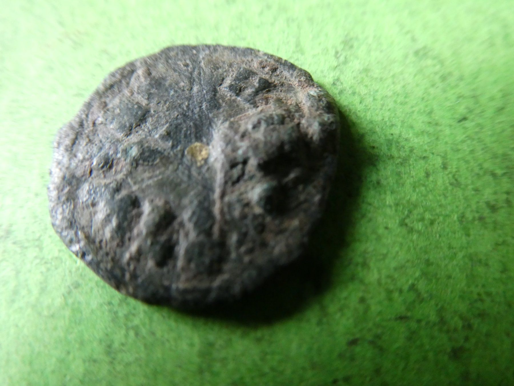 Alle Münzen: uralte   Bronzemünze,  17 mm  1.67   g – Gebraucht aus Hinterforst von Rohusri 2