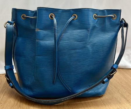 Louis Vuitton Epi Noé 💙