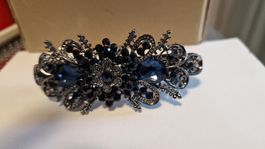 Elegante Haarspange mit dunklen Steinen - Herbst Chic!