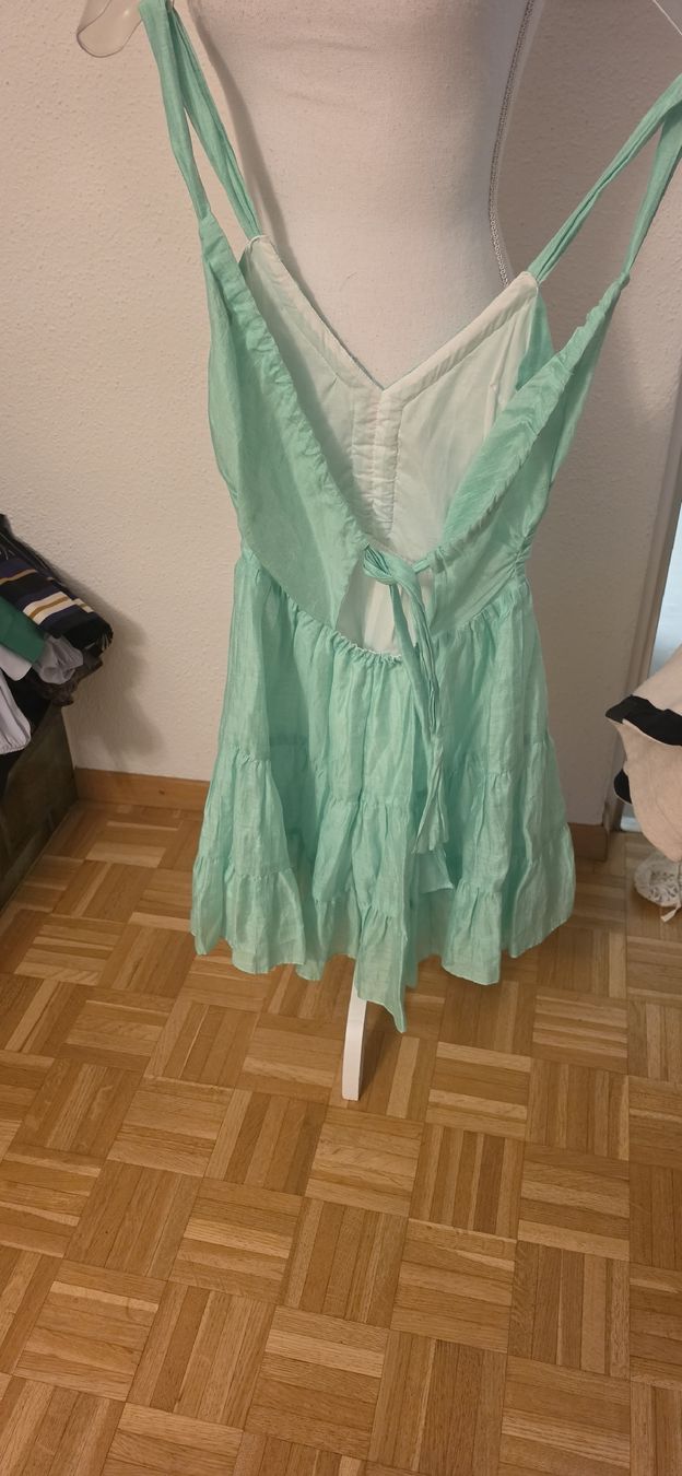 Sandro Robes: Sandro Kleid Gr 36 – Neuf (Voir description) à St. Gallen par mania03 2
