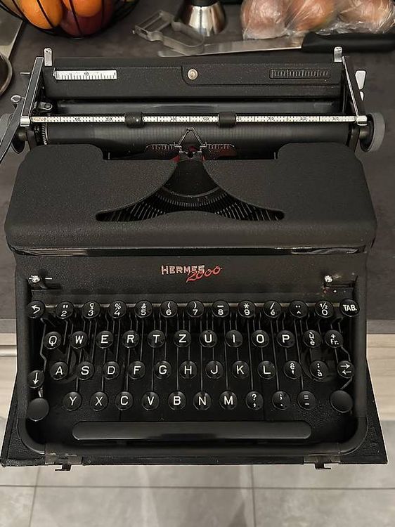 Machine à écrire Hermes 2000 (Gebraucht) in Troistorrents für CHF 100 ...