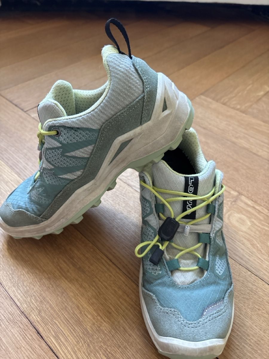 Lowa Chaussures garçon: Lows Wanderschuhe Gore-tex – D'occasion à Basel par des_7yv2 1