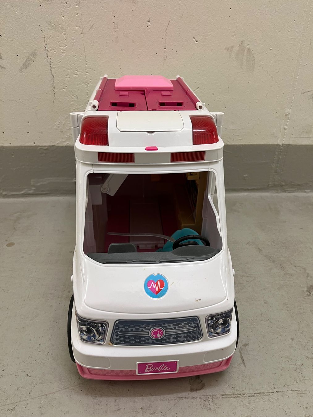 Hasbro Giocattoli: Barbie Krankenwagen Auto – Usato da Baden venduto da eklym 1