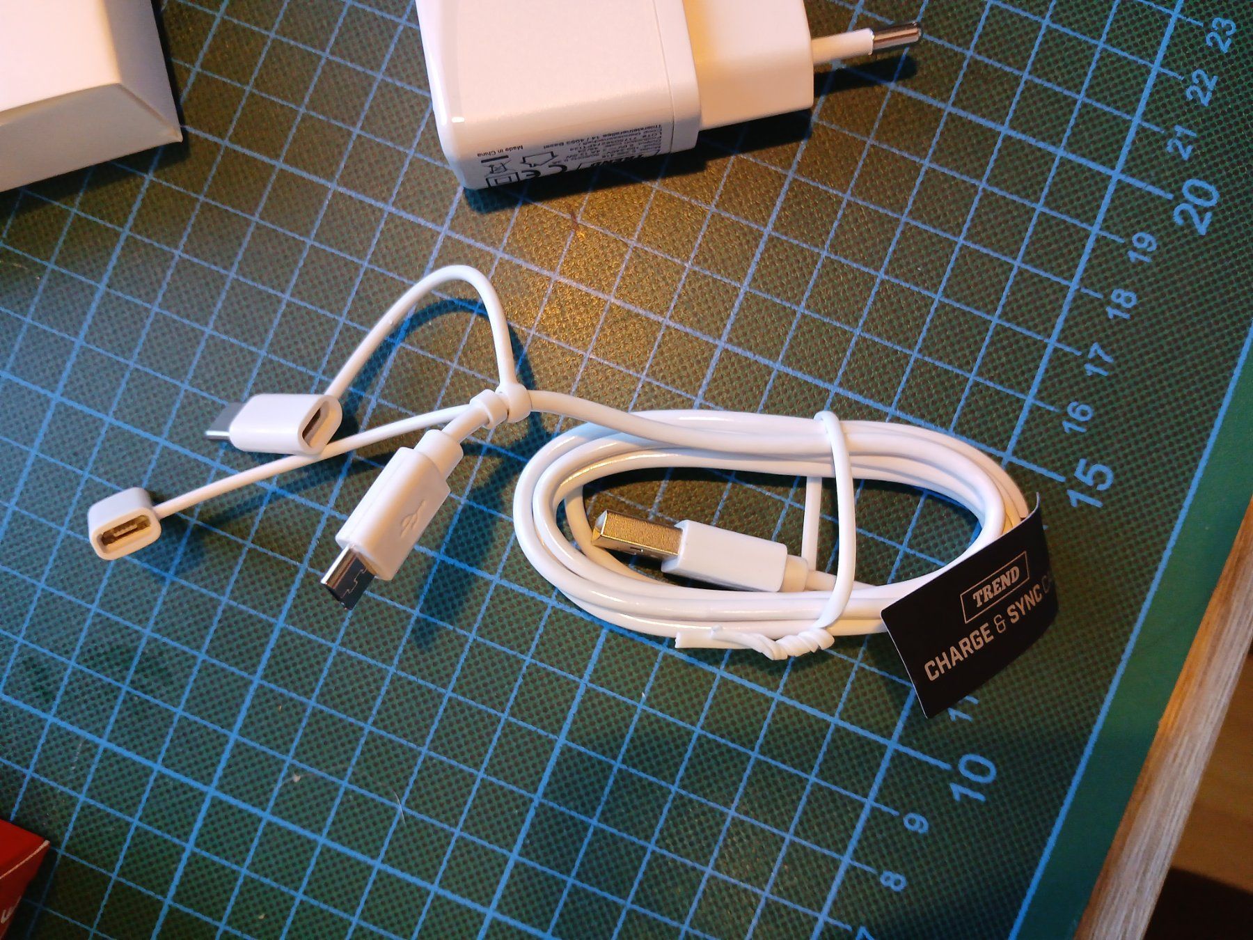 Caricabatterie: Ladegerät Set USB-C Lightning Universal, Neu & OVP! – Nuovo e nell'imballaggio originale da Derendingen venduto da Gaston.J 9