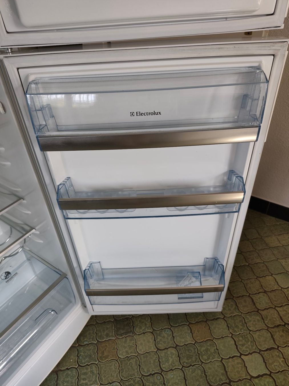 Frigoriferi: Kühlschrank electrolux – Usato da Biberist venduto da MartinN0112 3