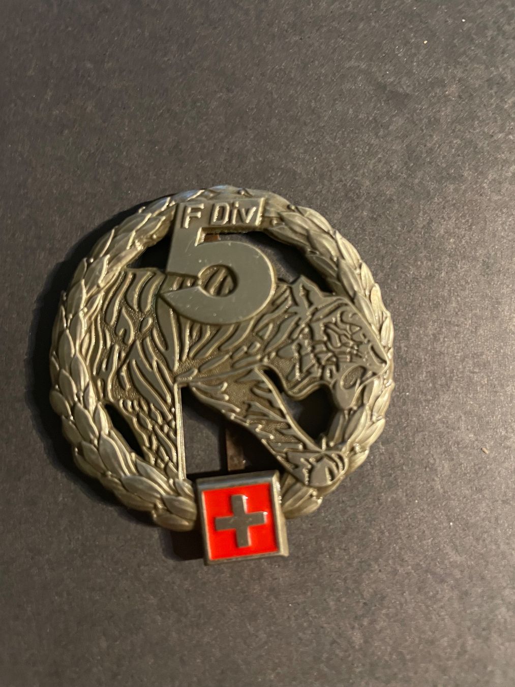 Armée suisse Uniformes: Schweizer Armee Peret Emblem – D'occasion à Wila par Lokelo