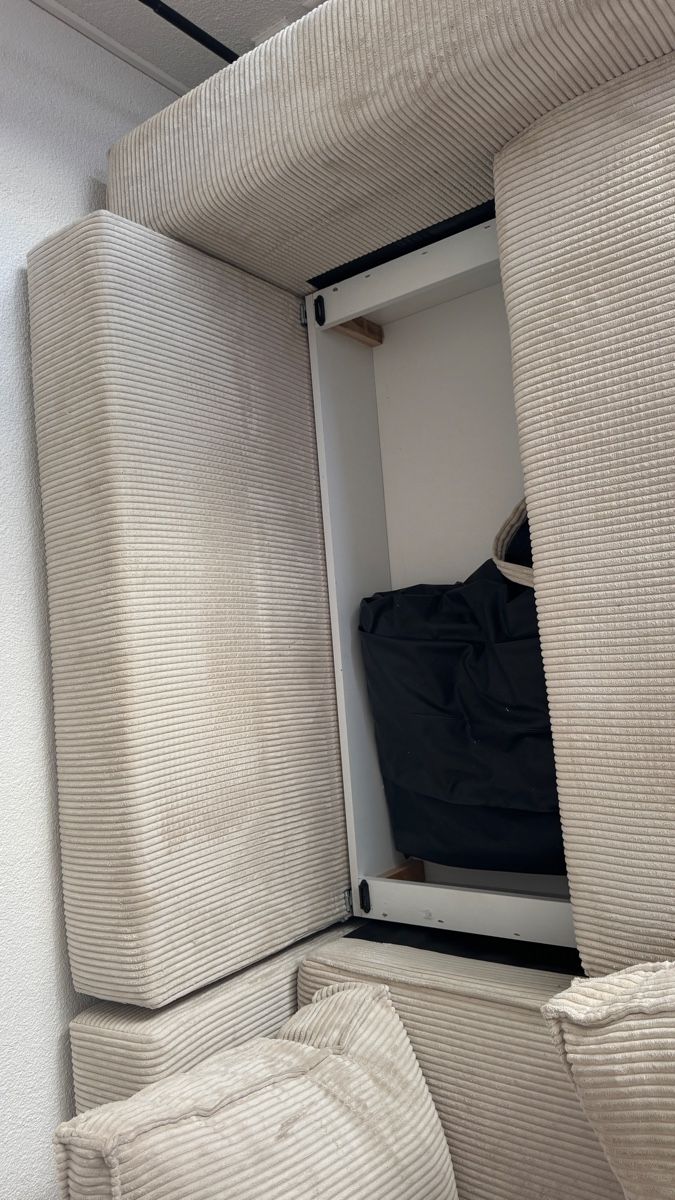 Divani: Ecksofa Cord beige mit Bettfunktion – Usato da Liebefeld venduto da zoe_65s9 2