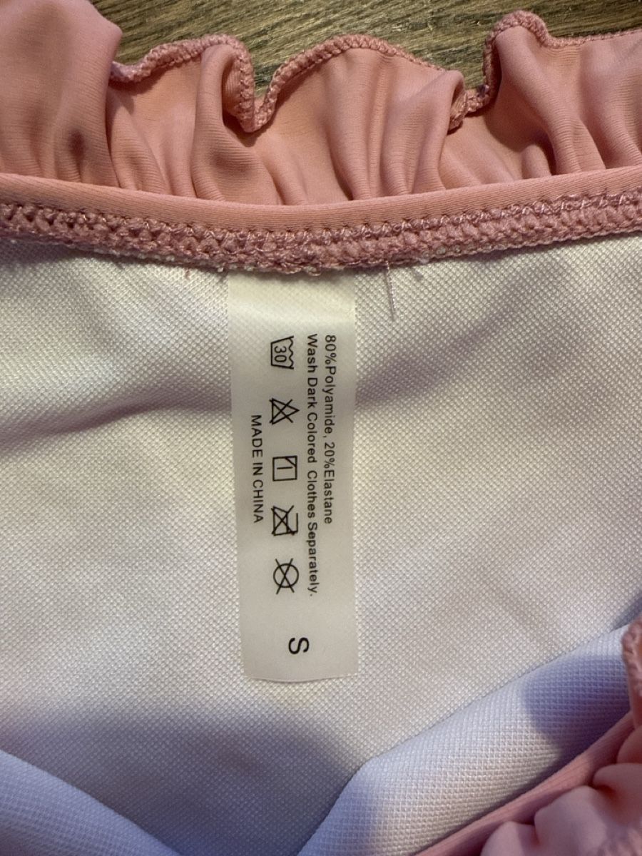 Maillots de bain & Bikinis: Bikini Rüschen rosa Grösse S neu – Neuf (Voir description) à Arbon par llaauraa 1