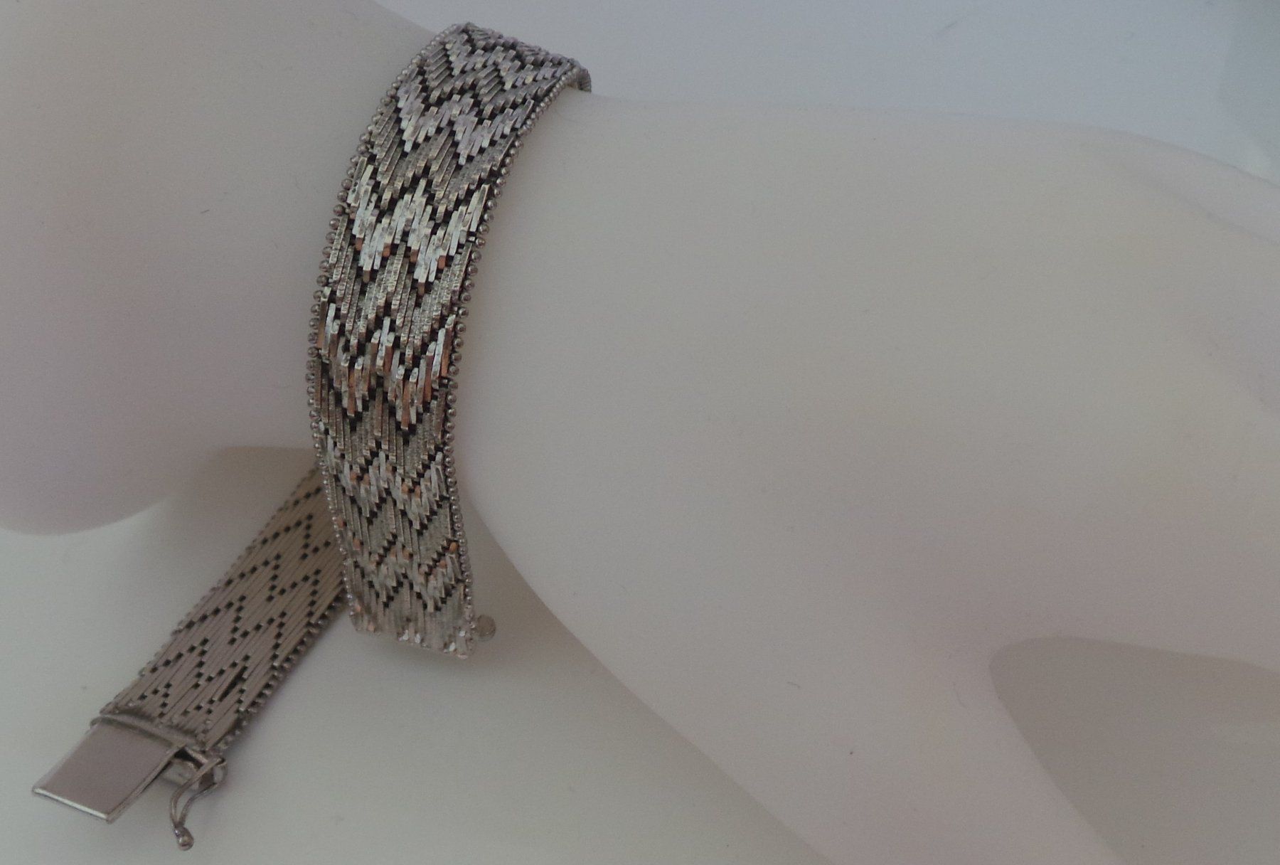 Armbänder & -reifen: Antikes Armband – Gebraucht aus Muttenz von einfach-schoen