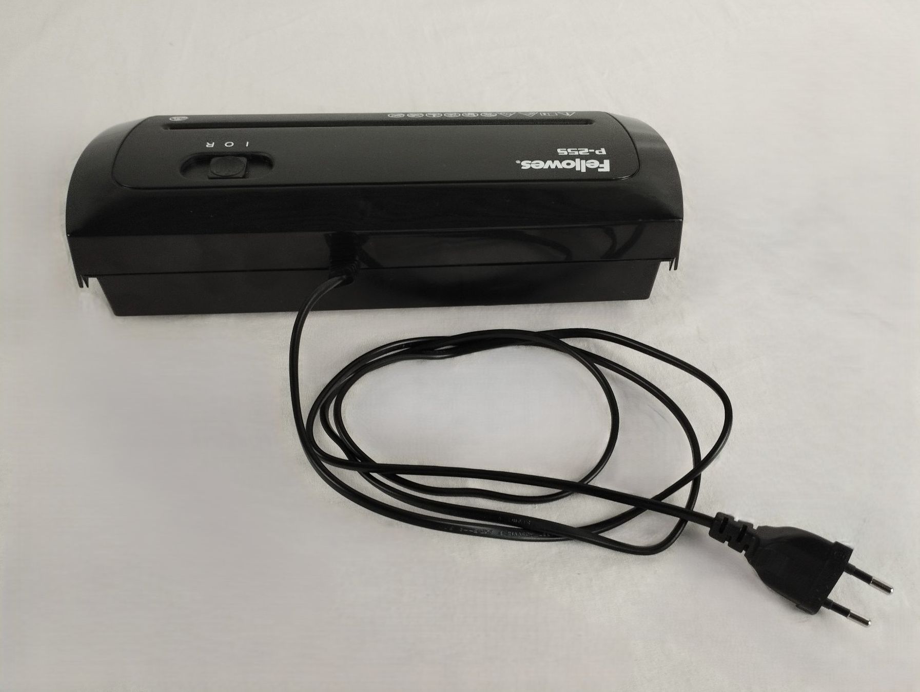 Fellowes Distruggi documenti: FELLOWES Aktenvernichter P-25 S – Usato da Schübelbach venduto da Restwert_Schubelbach 3