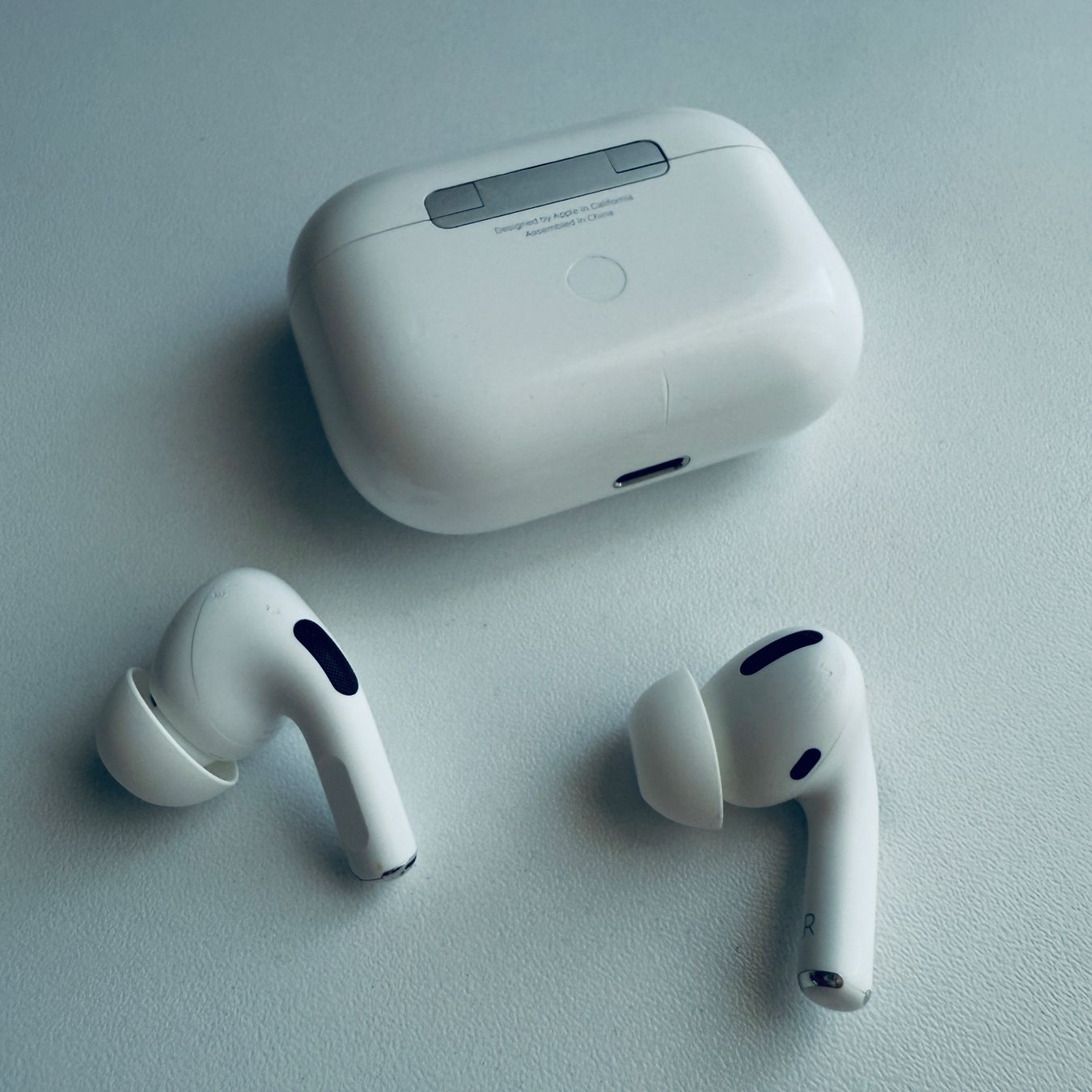 Apple Cuffie: Original Apple AirPods Pro 1 Gen. mit Wireless Case – Usato da Basel venduto da MY.AIRPODS.SHOP 7