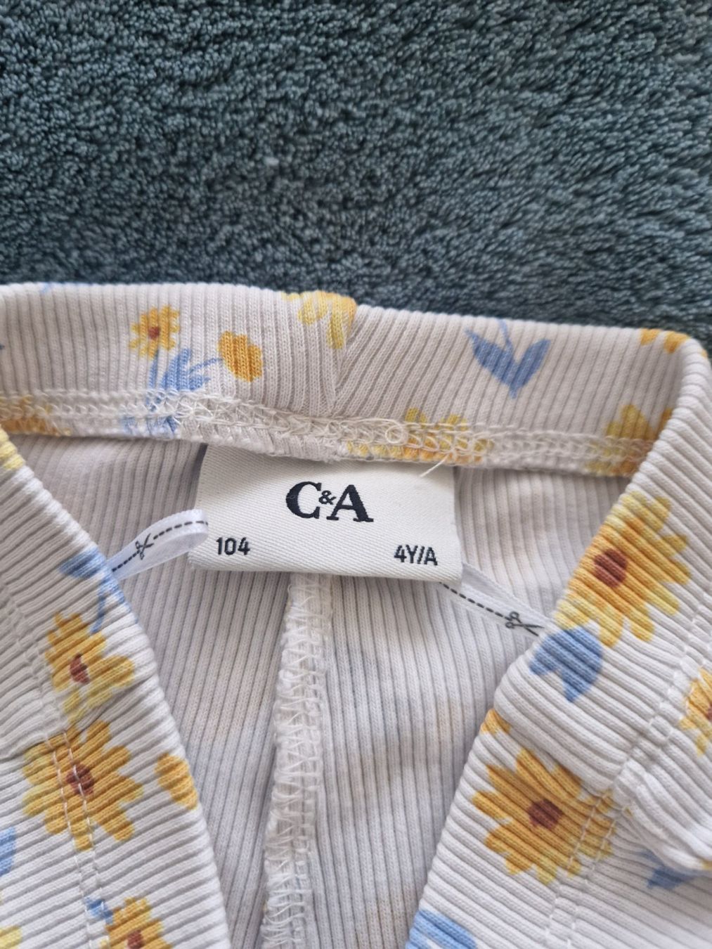 C&A Pantaloni: Leggings grösse 104 – Usato da Heimberg venduto da Eleanor20 1