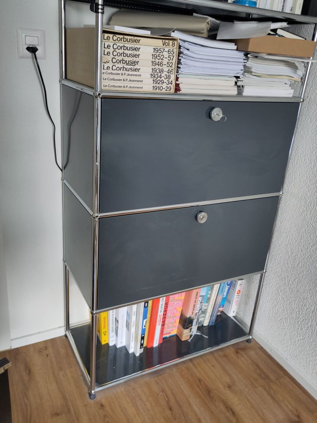 USM Étagères: USM Haller étagère noire – D'occasion à Zürich par jul_ie 3