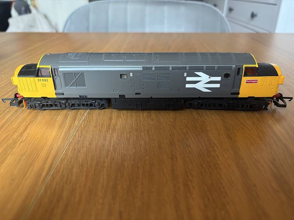 Lima Modelleisenbahnen: Locomotive de la marque LIMA – Gebraucht aus Orbe von car_8grw