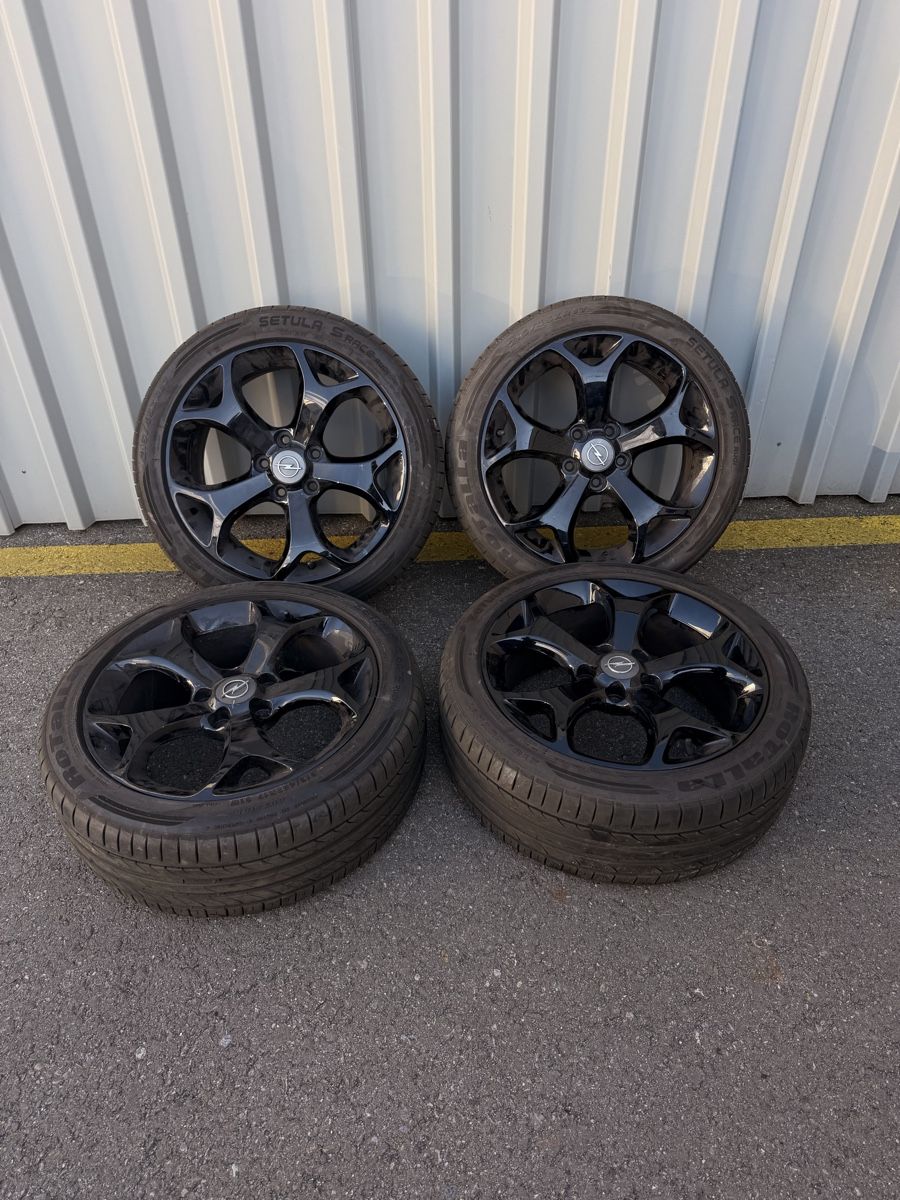 Opel Pneumatici & Ruote complete: Opel Corsa D Räder – Usato da Schenkon venduto da jul_vnk7