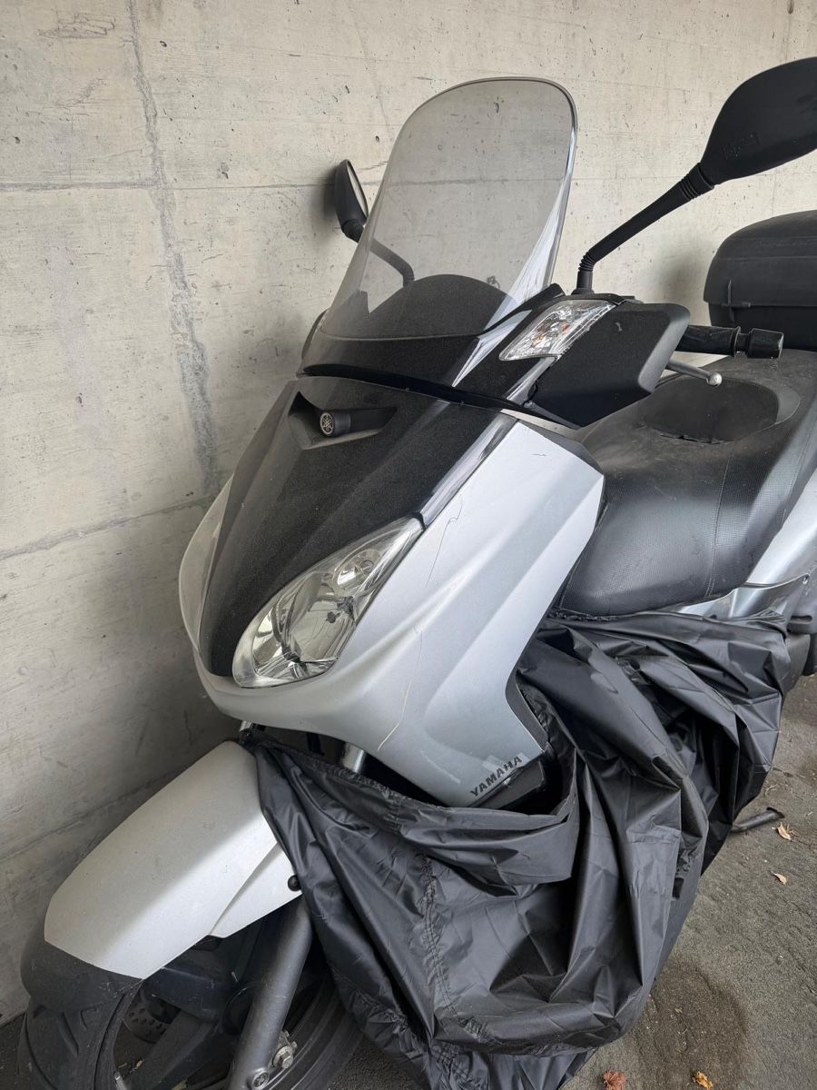 Altro: Yamaha YP250R – Usato da Hochdorf venduto da PerezSolar 1