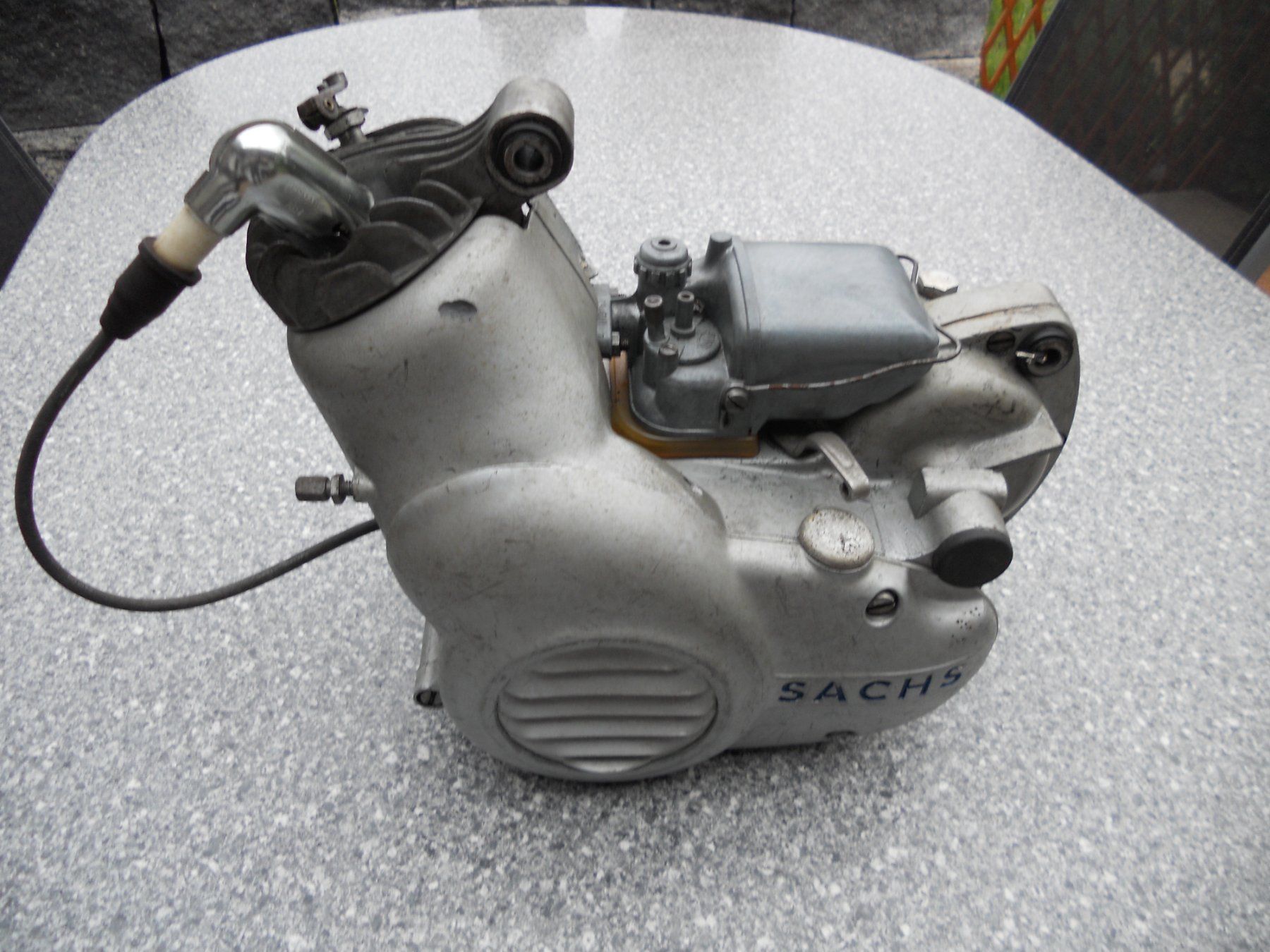 Sachs Ciclomotori: Sachsmotor 2 Gang Handgeschalten – Usato da jens venduto da guzi-falcone