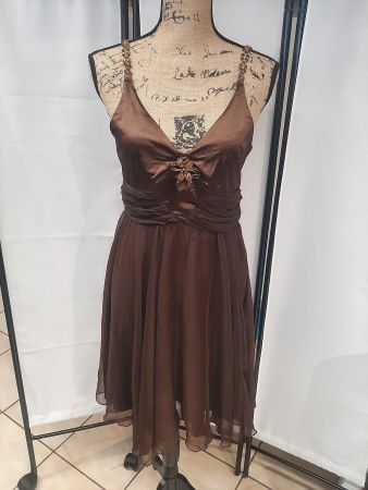 Braunes Seidenkleid mit Applikation Grösse S guter Zustand