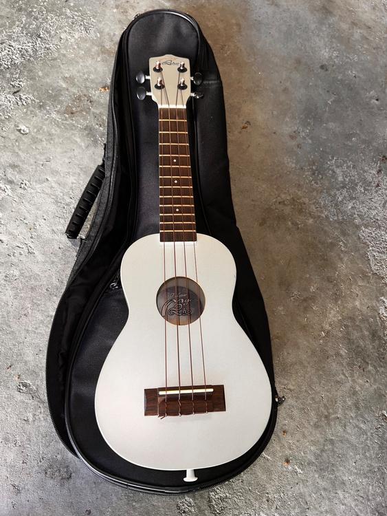 Ukulele Leho MLUS 146MBS | Kaufen auf Ricardo