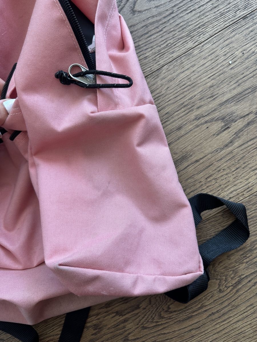 Eastpak Zaini: Eastpak Rucksack Pink – Usato da Rueschlikon venduto da LORMA01 6