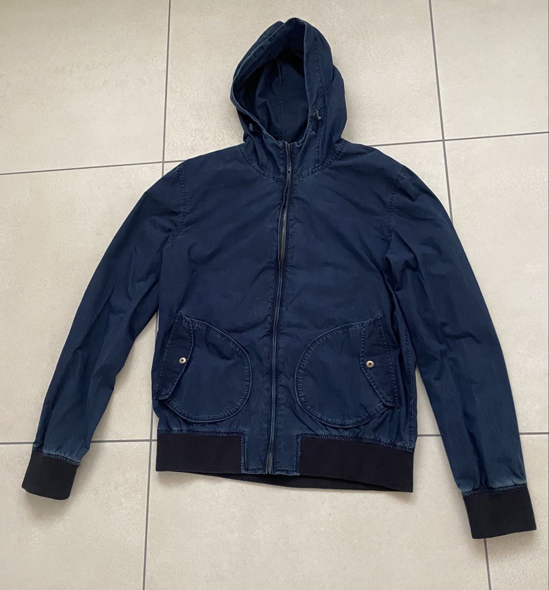 Giacche: Jacke mit Kapuze – Usato da Eglisau venduto da Lara0