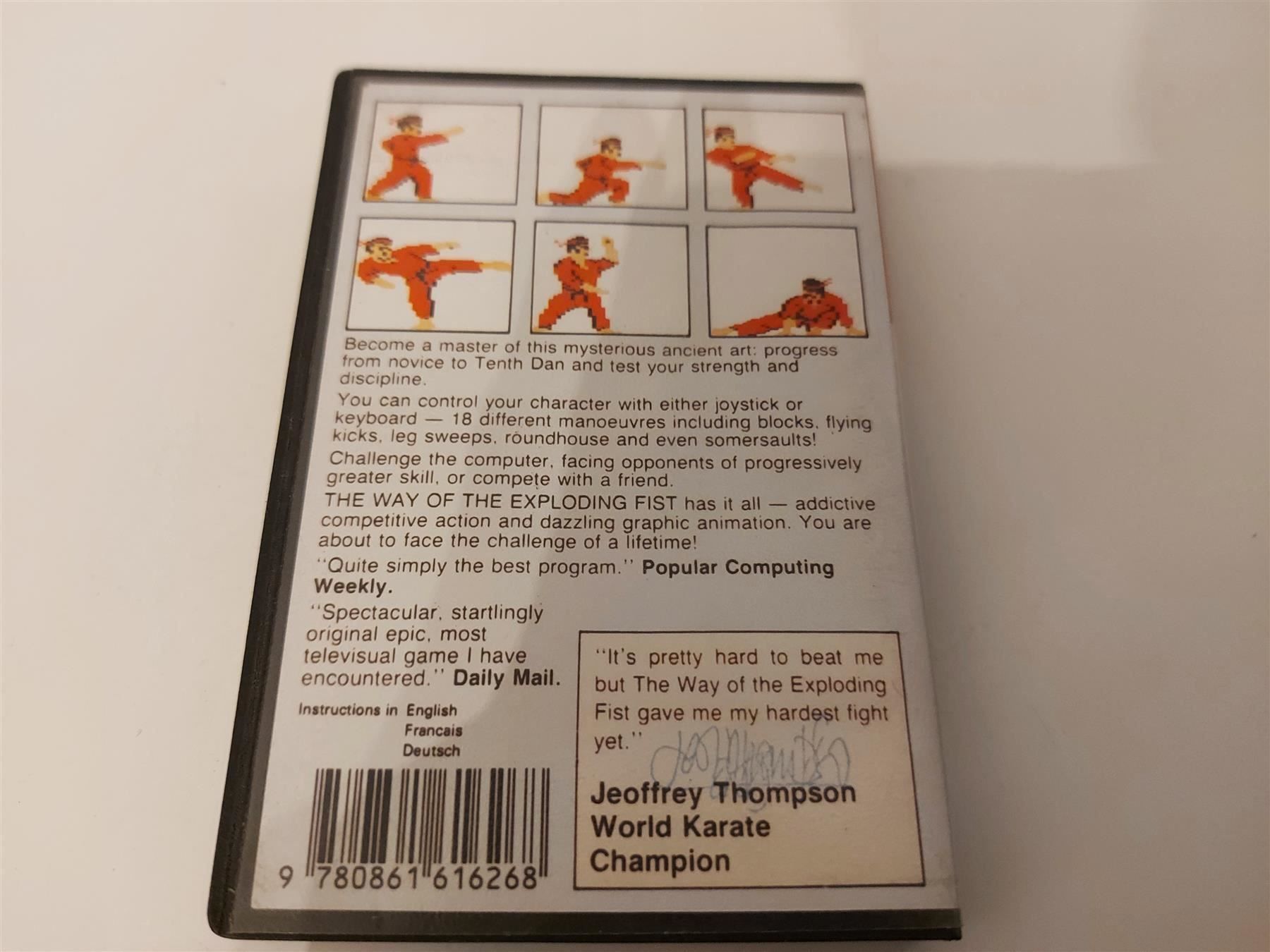 Tampons: The Way of the exploding fist C64 – D'occasion à Aarau par Kaesekuchen2000 1