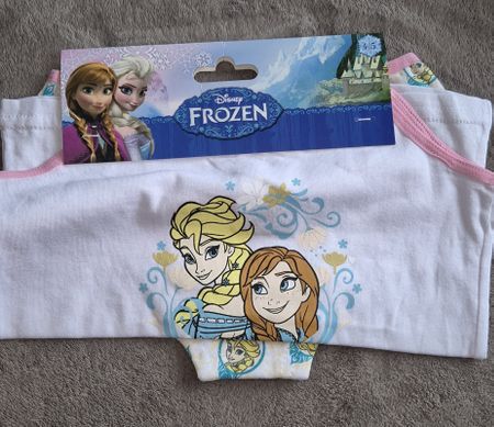 Ensemble Frozen neuf, taille 4/5 ans - Idéal pour l'été!