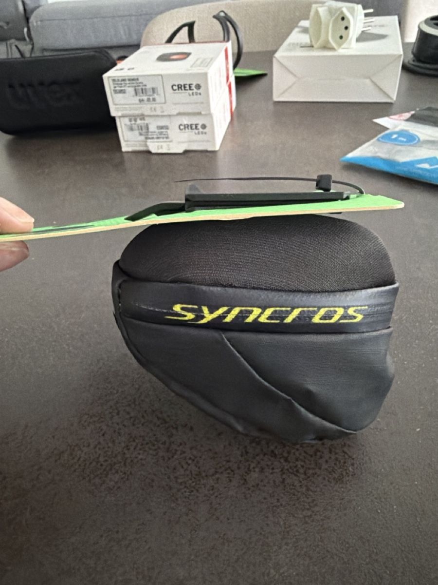 Syncros Pezzi di ricambio: Sacoche de selle Syncros iS Quick Release neuf – Nuovo e nell'imballaggio originale da Estavayer-le-Lac venduto da Oberson 2