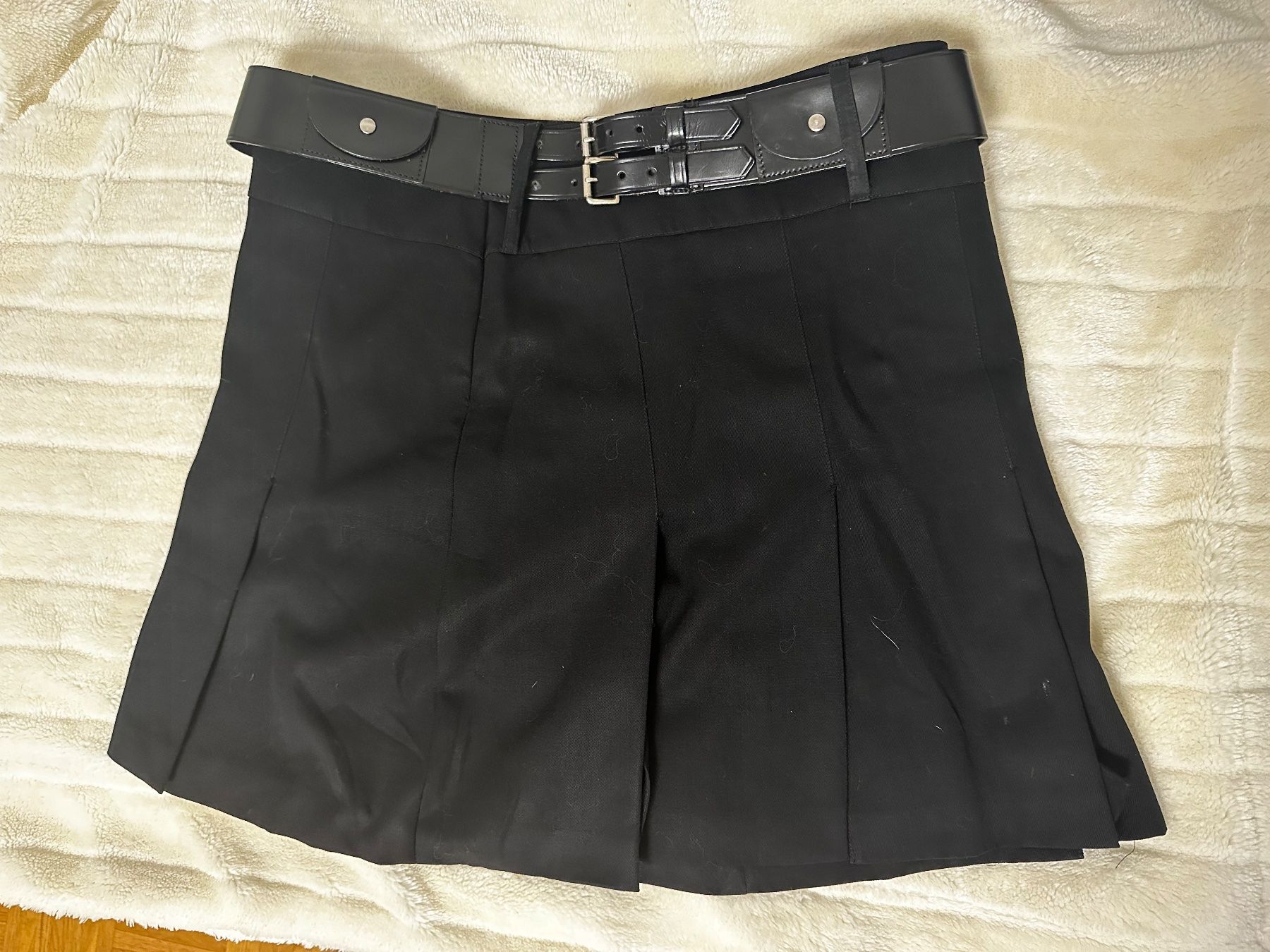 Burberry Gonne: BURBERRY Rock in schwarz mit Gürtel – Usato da Uesslingen venduto da sunshinefun2002 1