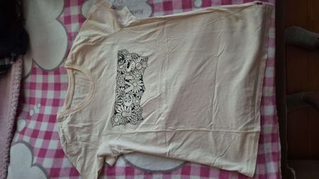 T-Shirt Grösse S beige mit Blumenprint 